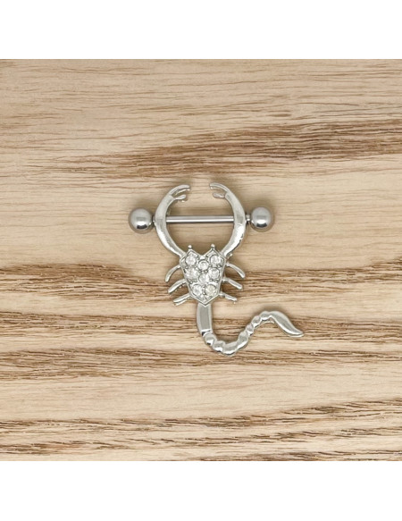 Téton pendant scorpion brillant argent