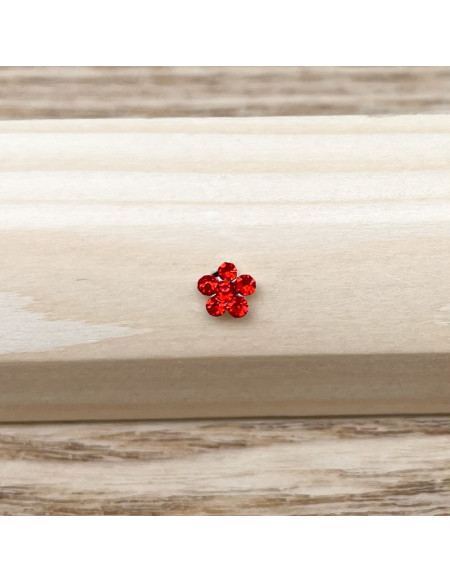 Piercing nez barbell droite brillant fleur rouge